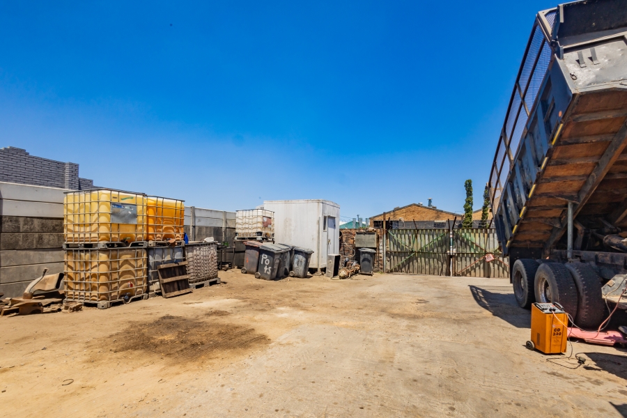 Commercial Property for Sale in Brackenfell Industrial Western Cape